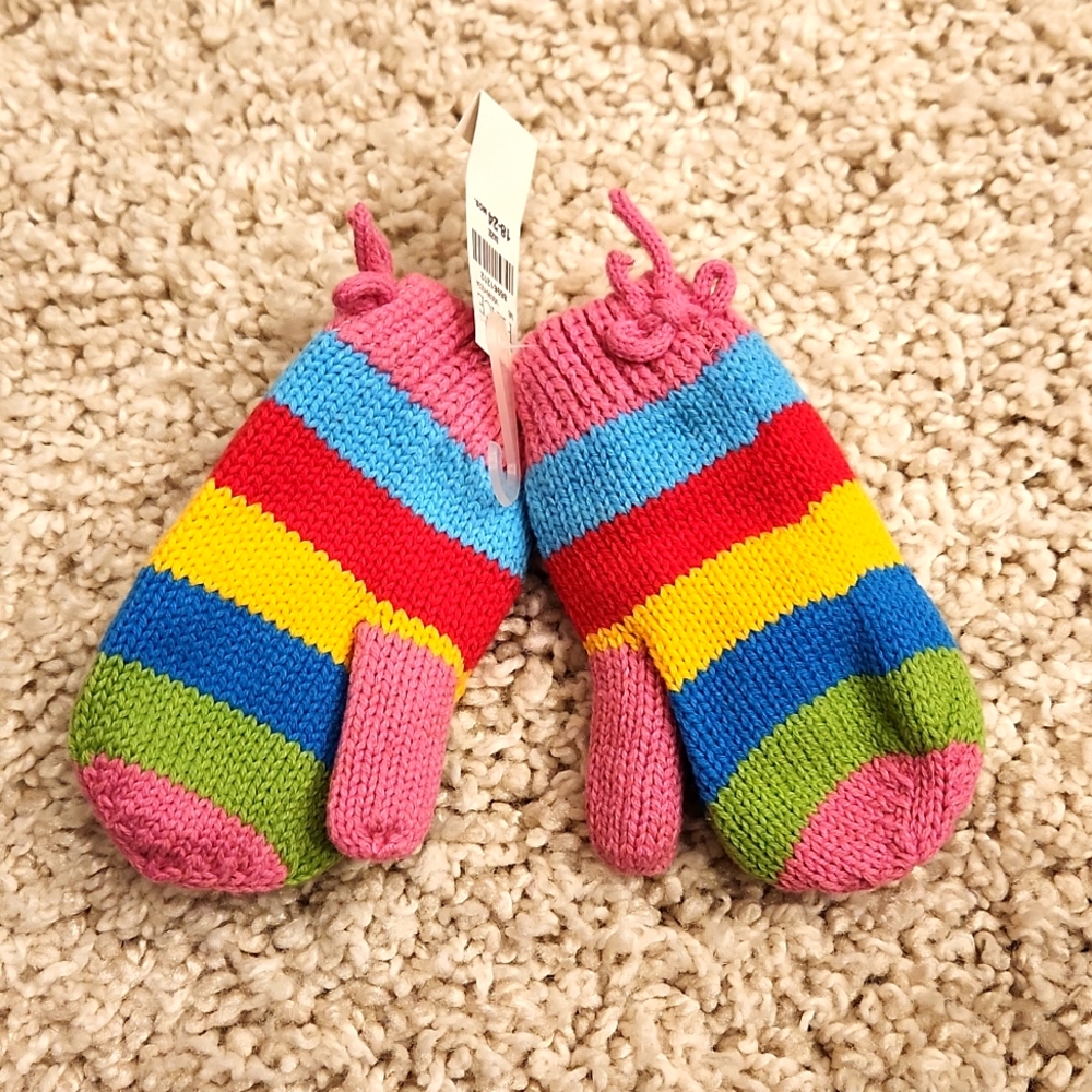 Children's Place Mittens size 18-24mo